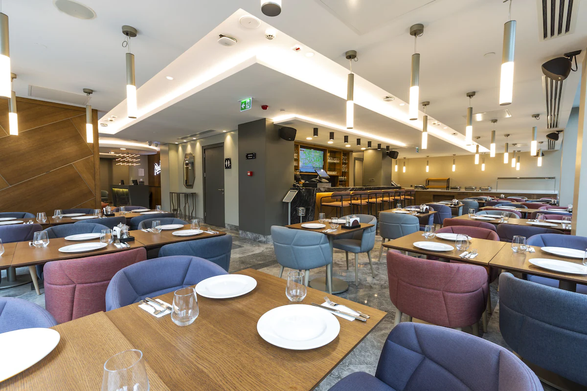 رستوران هتل رادیسون استانبول هاربیه